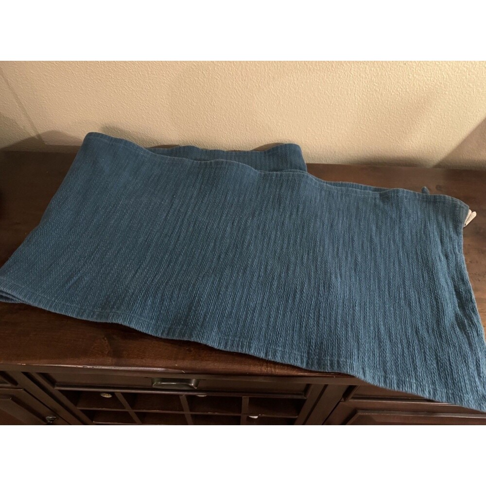 Williams Sonoma Home Textured TEAL blue table runner 16 in x 108 in